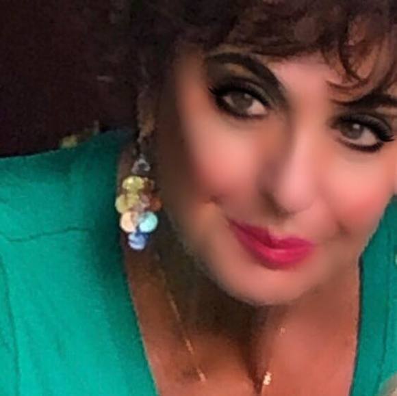 Meet your Posher, Terri - Picture 1 of 1